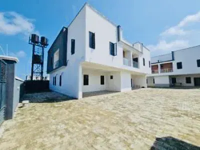 4 Bedroom Terraced Duplex (Relatively New) in a Secured Gated Estate — Atlantic Nominees Estate, Ajah Lekki, Ajah, Lagos