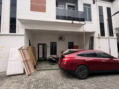 Luxury 4 Bedroom Luxury Terraced Duplex with Excellent Facility — Lekki, Lagos