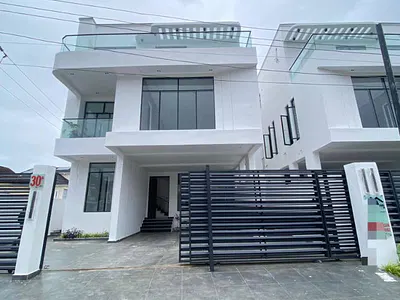 5 Bedroom Fully Detached Duplex — Lekki, Lagos