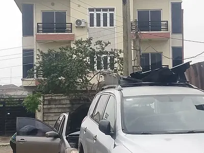 3 Bedroom Flat with En-Suite Bedrooms — Maryland, Lagos