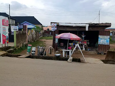 Commercial Property with 10 Shops and 2 Flats — Ile Tuntun to Jericho Road, Jericho, Ibadan, Oyo