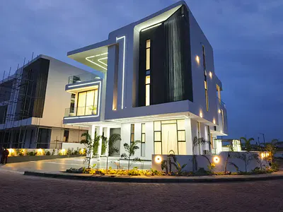 Contemporary 6 Bedroom Fully Detached Duplex with BQ + Pool — Lekki, Lagos