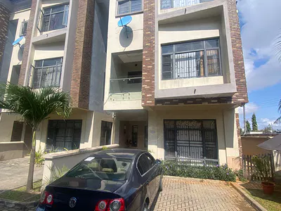 Single Room with Private Facilities — Lekki, Lagos