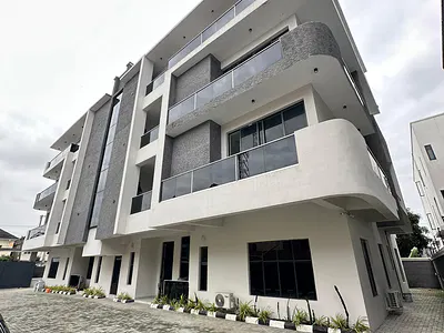 Magnificent 3 Bedroom Apartment with a Call to Acces, Elevator — Lekki, Lagos