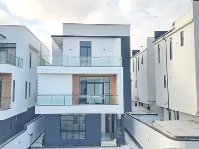 Luxury 5 Bedroom Fully Detached Duplex with BQ — Chevron, Lekki, Lagos