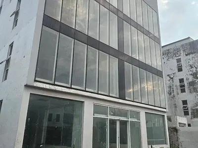Strategic 4 Floors Building on 1000SQM Plot — Lekki, Lagos