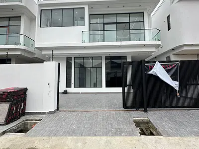Luxury 4 Bedroom Detached Duplex with BQ — Lekki, Lagos