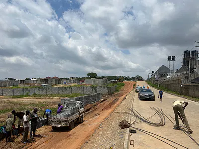 Land for 4 Bedrooms Semi Detached Duplex — Behind Suncity Estate Opposite Modern Shelter, Galadimawa, Abuja