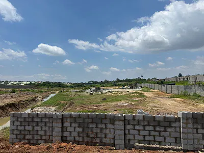 Land for 5 Bedrooms Fully Detached Duplex — Behind Suncity Estate Opposite Modern Shelter, Galadimawa, Abuja
