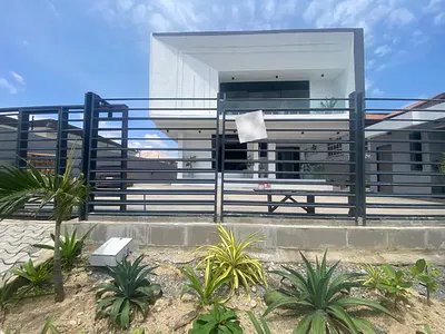 4 Bedroom Penthouse with Elevator, Swimming Pool, Gym & BQ — VGC, Lekki, Lagos