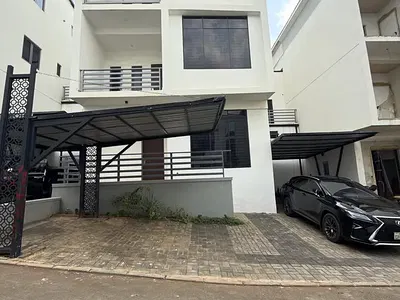 5 Bedroom Semi Detached Duplex with BQ — Asokoro District, Abuja