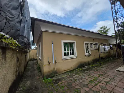 6 Bungalow Flats with Borehole — Ipaja, Lagos