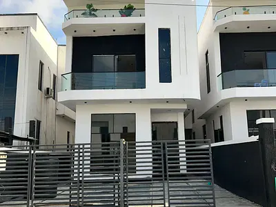 4 Bedroom Detached Duplex Plus BQ and Pool — Ajah, Lagos