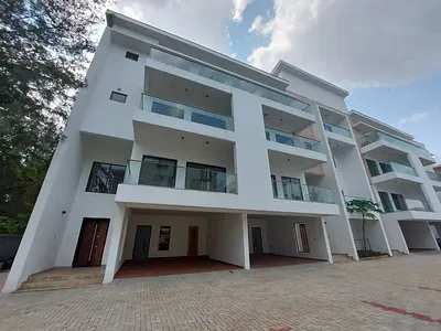 4 Bedroom Terraced House with BQ — Ikoyi, Lagos