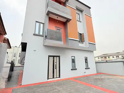 Stunning 4 Bedroom Detached Duplex with BQ — Magodo, Lagos
