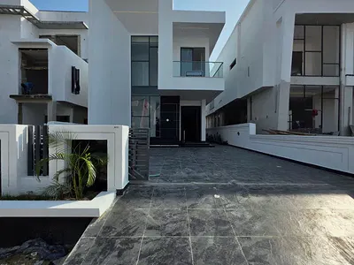 5 Bedroom Detached Duplex with BQ — Lekki, Lagos