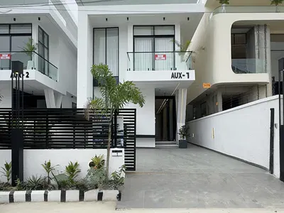 Luxury Brand New 5 Bedroom Detached Duplex with Swimming Pool — Lekki, Lagos