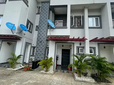 4 Bedroom Modern Terrace Duplex — Off Family Worshp Centre, Wuye, Abuja