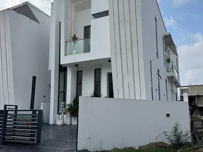 5 Bedroom Detached Duplex — Chevron Drive, Lekki, Lagos