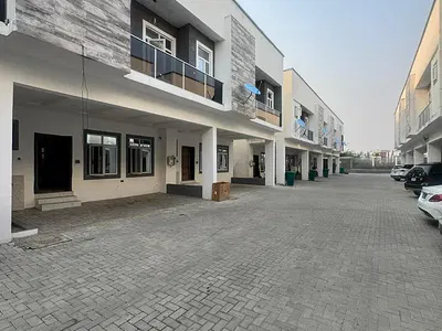 4 Bedroom Terraced Duplex with Good Finishing for Your Family. — Lekki, Lagos