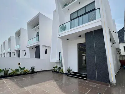 4 Bedroom Detached Home with Swimming Pool — Orchid, Lekki, Lagos