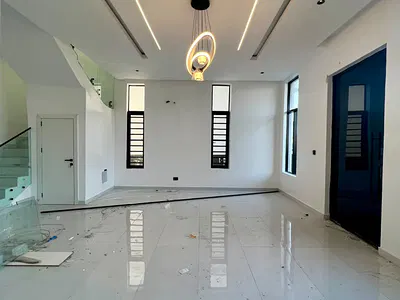 4 Bedroom Detached Home with Swimming Pool — Ajah, Lagos