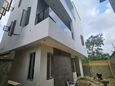 Uniquely Designed 5 Bedroom Fully Detached Home with Cinema, Home Offi — Ikeja, Lagos