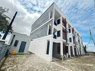 5 Bedroom Terrace Duplex with Boys Quarter — Lekki, Lagos