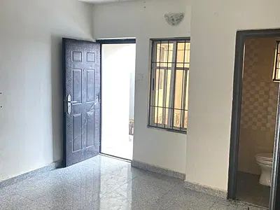Upstairs Mini Flat with 2 Toilets. — Ajah, Lagos
