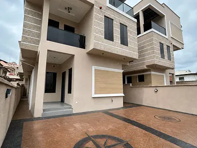 5 Bedroom Fully Detached Duplex — Omole Phase 1, Ikeja, Lagos