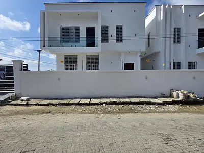 Luxurious 5-Bedrooms Fully Detached Duplex with BQ — Lekki, Lagos