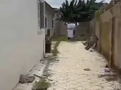 Executive 6 Bedroom Bungalow — Akesan Bus Stop, Igando, Lagos State., Igando, Ikotun, Lagos