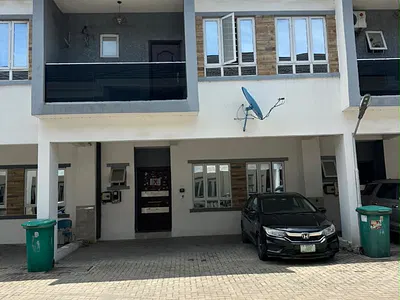 Fully Serviced 4 Bedroom Terrace Duplex + Swimming Pool, Gym — Lekki, Lagos