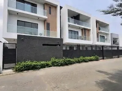 Super Clean New 2 Bedroom Apartment — Creeklane Estate, Osapa, Lekki, Lagos