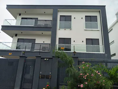 2 Bedrooms Flat with BQ — Ikoyi, Lagos