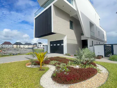Massive 5 Bedroom Duplex with a BQ. Pool, Cinema — VGC, Lekki, Lagos