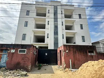 1 Bedroom Apartment with Elevator — Lekki Phase 1, Lekki, Lagos