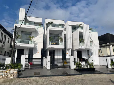 5 Bedroom Detached Duplex with Pool — Ikota, Ikota, Lekki, Lagos