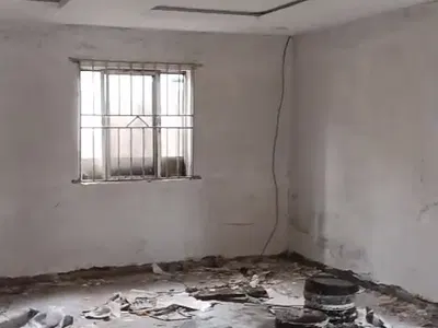 Newly Revamped 3 Bedroom Flat with Pop and Screeded Walls — Alimosho, Lagos