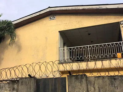 8 Bedroom Detached House — Off Adelabu Raufu Williams, Surulere, Lagos