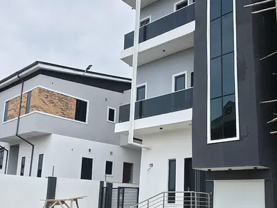 5 Bedroom Terraced Duplex — Wuye, Abuja