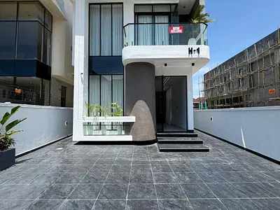 Tastefully Finished 5 Bedroom Duplex — Lekki, Lagos