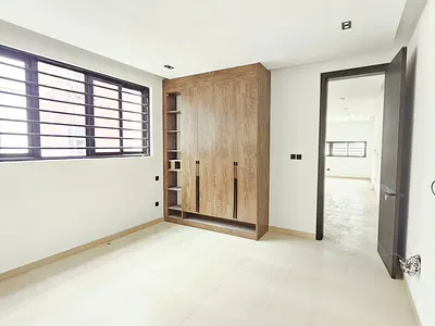 5 Bedroom Detached Duplex — Lekki, Lagos