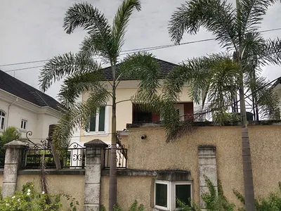 5 Bedroom Detached Duplex with 2 Rooms BQ — Lekki, Lagos