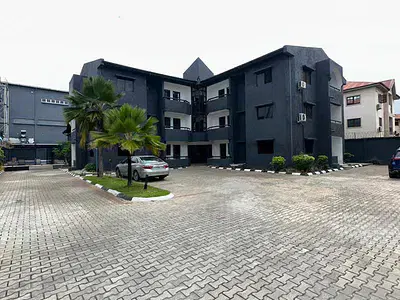Fully Furnished 3 Bedroom Apartment, Furnished, with Pool & Gym — Victoria Island (VI), Lagos