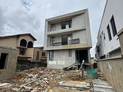 Luxurious 7 Bedroom Detached Duplex + BQ, Pool & Elevator — Ikeja, Lagos