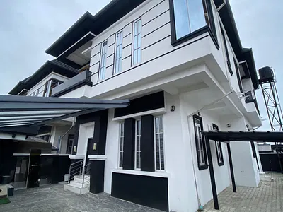 5 Bedroom — Lekki, Lagos