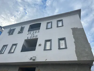 Newly Built Spacious Executive Selfcontain — Yaba, Lagos