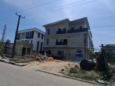 3 Bedroom Top Floor Flat — Lekki, Lagos