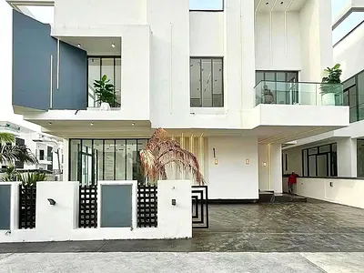 5 Bedroom Detached Duplex — Lekki, Lagos